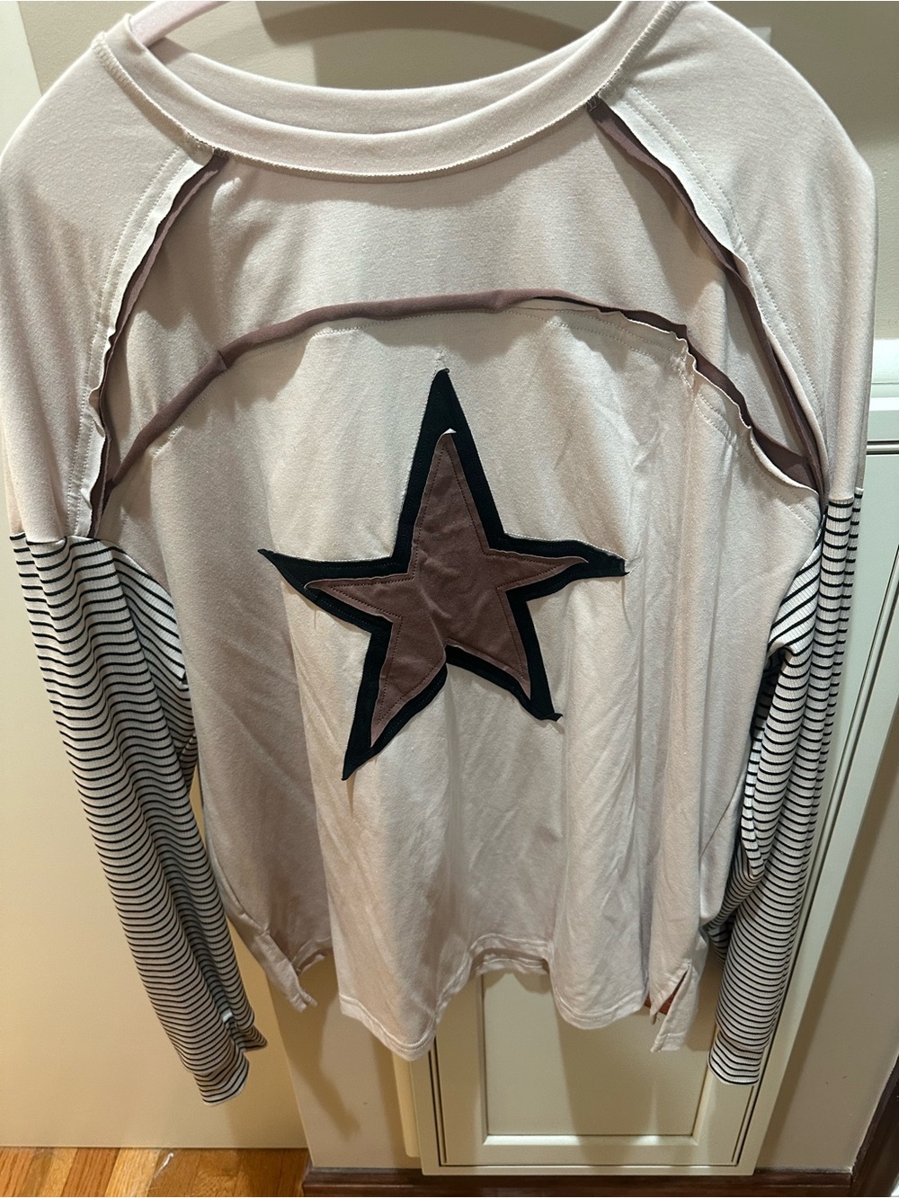 SHEIN Long Sleeve Star Applique Top - Cream, Brown, Black